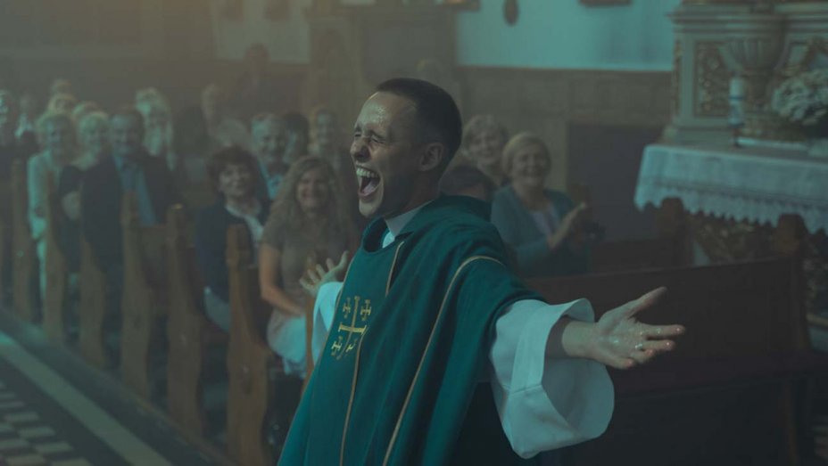 Movie Review: A “priest” made in prison, “Corpus Christi” | Movie Nation